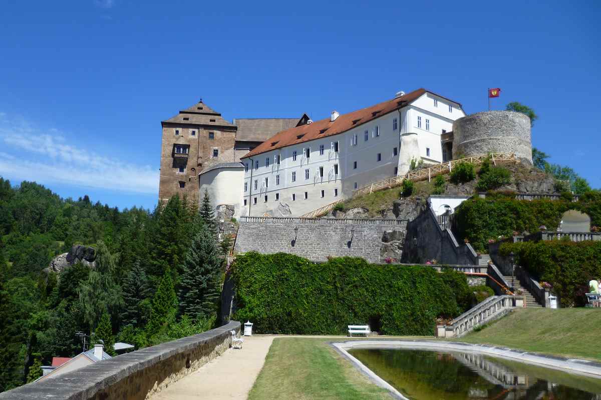 Czech Castle: Bečov nad Teplou Best castles in Czech Republic: Bečov castle.