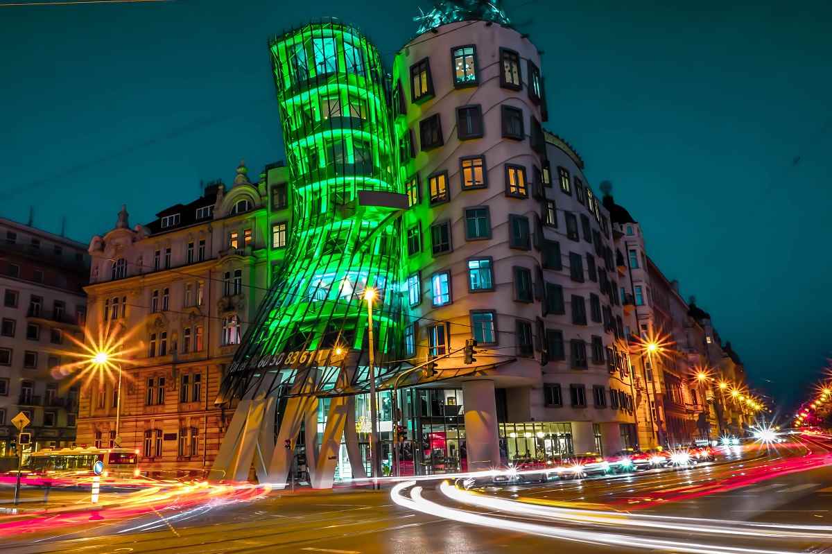 Prague (Praha) Transport Taxi fare from Prague airport to city centre can be very high.
Thatsway we recommend to use Prague airport transfers, which serves as Uber alternative Prague airport to city centre.